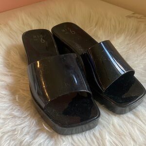 Mix no 6 sandal size 9